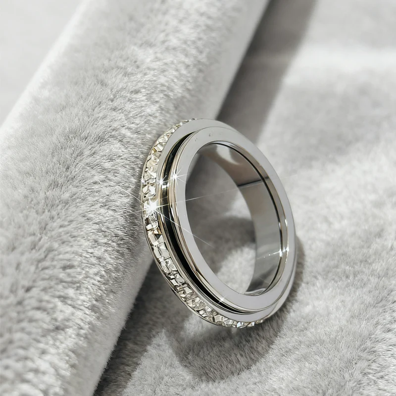 💖Titanium steel rotating spinner ring with cubic zirconia💖 - Image 2